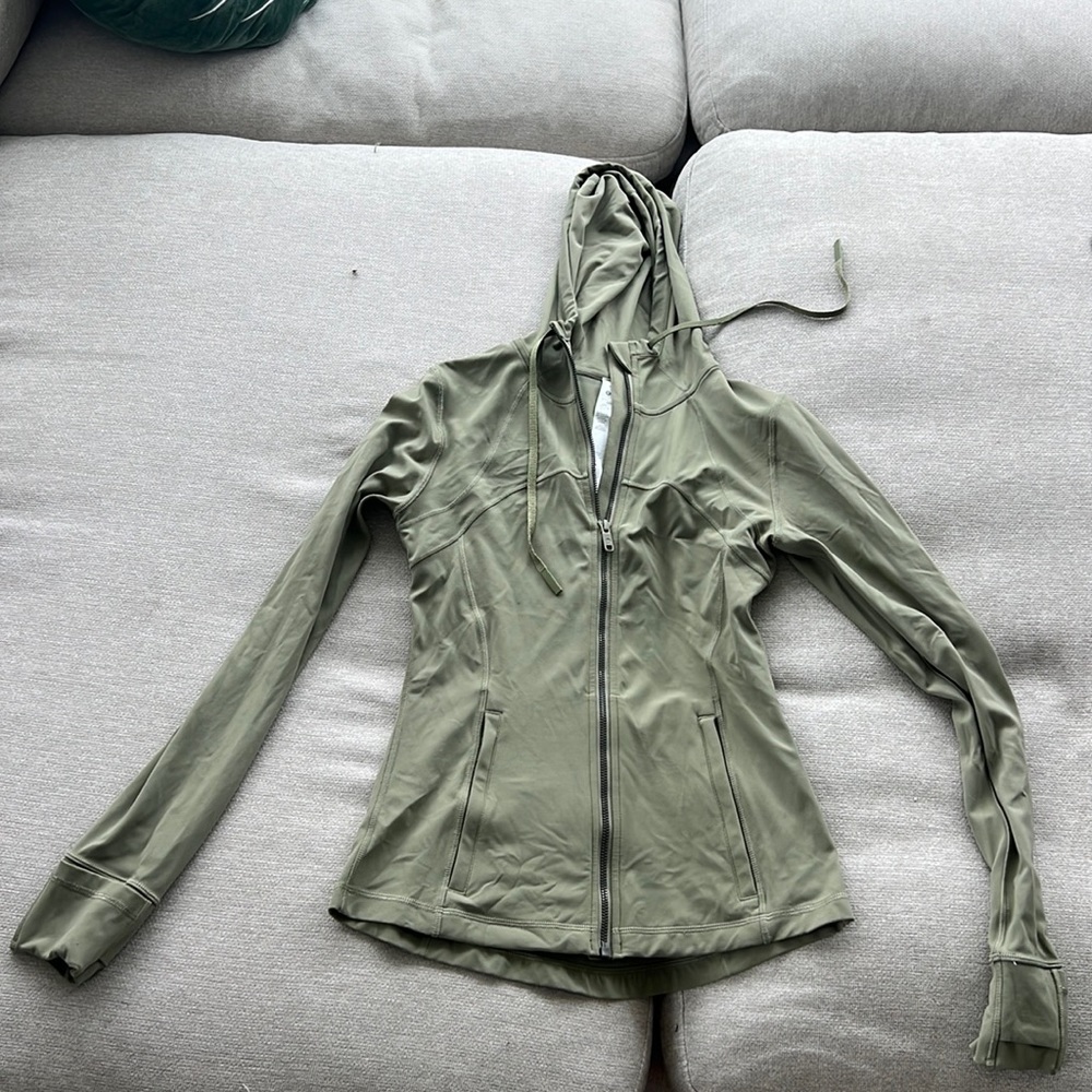 Lululemon athletica Lululemon Define Jacket. Sage green, Size 6
